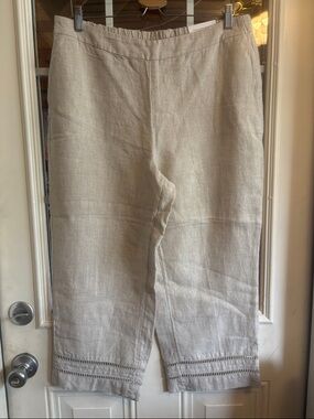 Chico's Linen Blend Cropped Pants in Light Beige